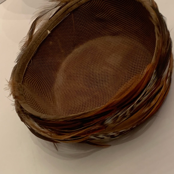 Stunning ❤️vintage❤️ feather hat
